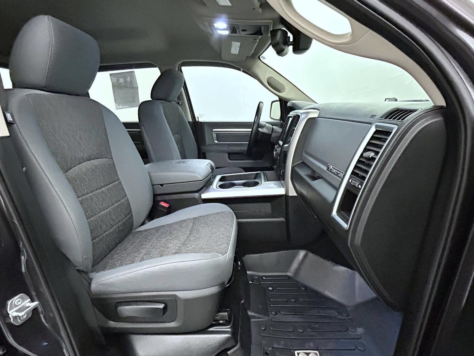 Used 2017 RAM 1500 Big Horn AWD/4WD image 15