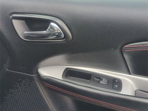 Used 2019 Dodge Journey GT image 27