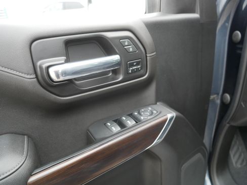 Used 2021 GMC Sierra 1500 SLT AWD/4WD image 19