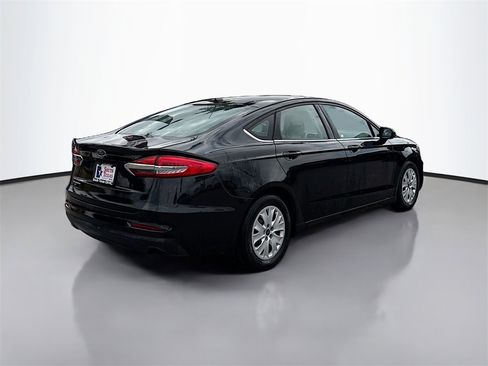 Used 2019 Ford Fusion S image 6