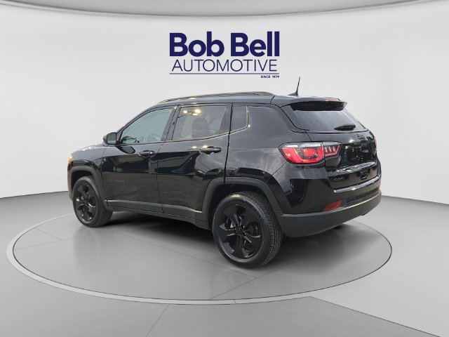 Used 2021 Jeep Compass Latitude w/ Sun and Sound Group AWD/4WD image 3