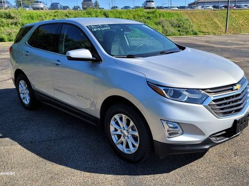 Used 2018 Chevrolet Equinox LT AWD/4WD image 16