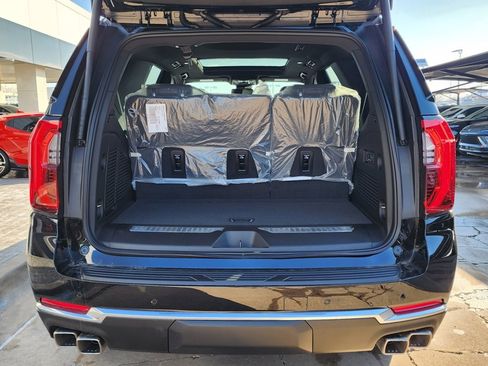 New 2026 GMC Yukon Denali w/ Sun & Power Step Package image 57