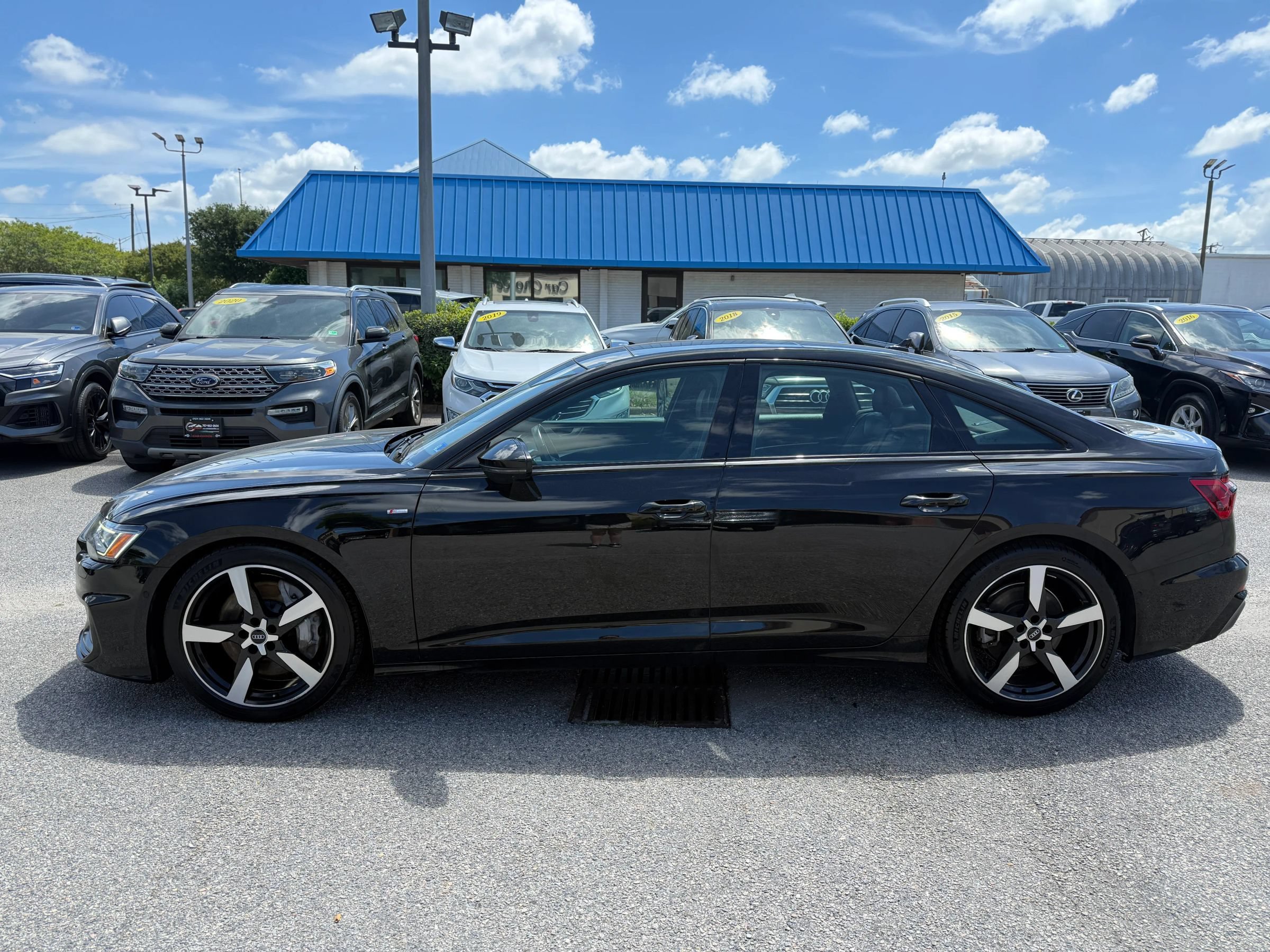 Used 2021 Audi A6 Premium Plus w/ Premium Plus Package AWD/4WD image 2