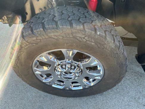 Used 2015 Ford F250 King Ranch w/ FX4 Off-Road Package image 19