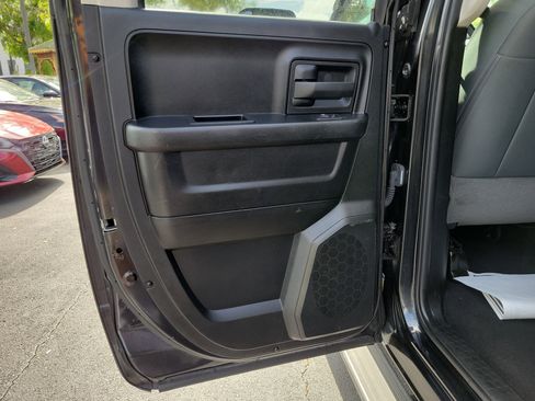 Used 2019 RAM 1500 Express image 10