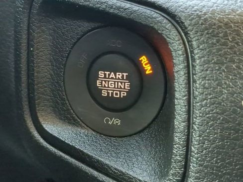 Used 2024 Jeep Wrangler Unlimited AWD/4WD image 26