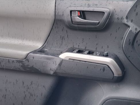 Used 2023 Toyota Tacoma SR5 w/ Technology Package image 20