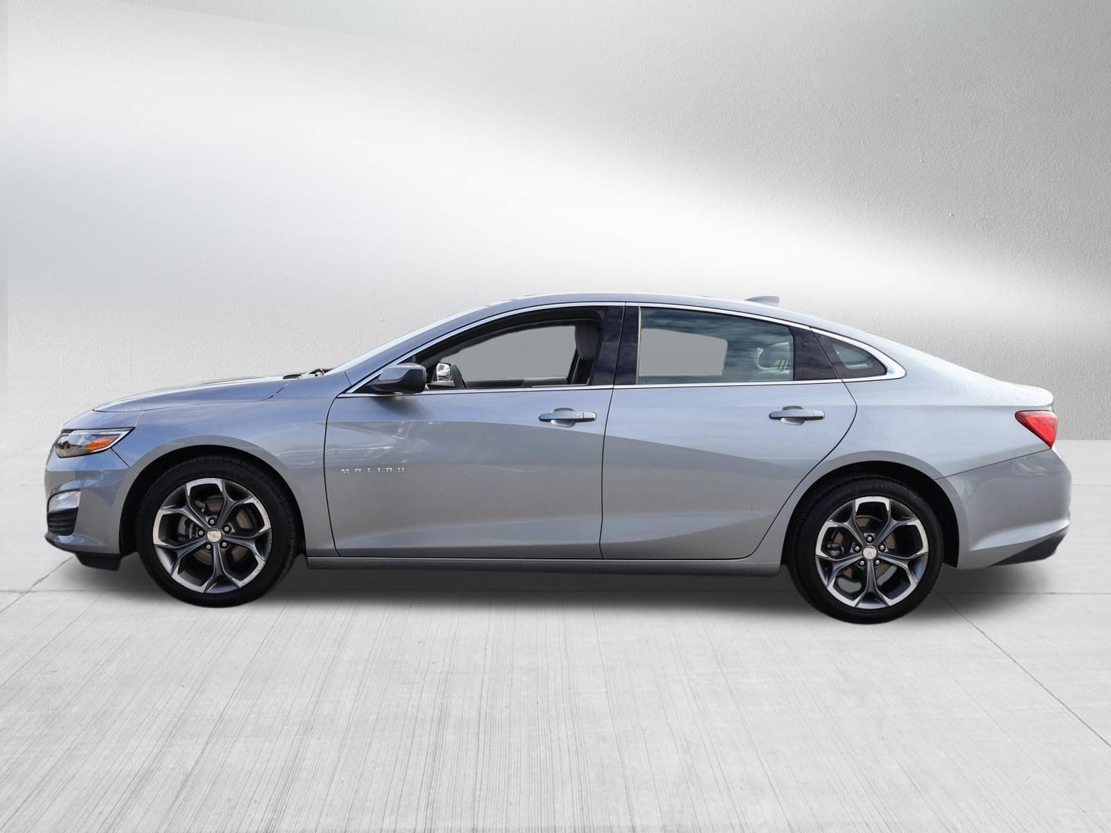 Used 2024 Chevrolet Malibu LT FWD image 4