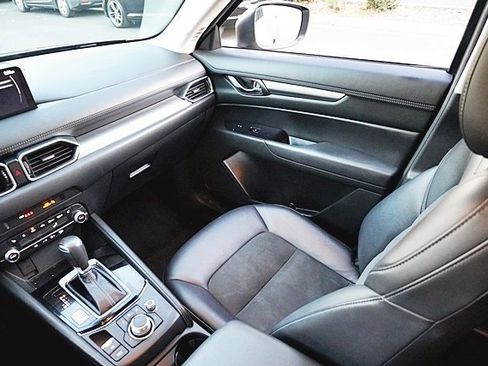 Used 2021 MAZDA CX-5 Touring image 21