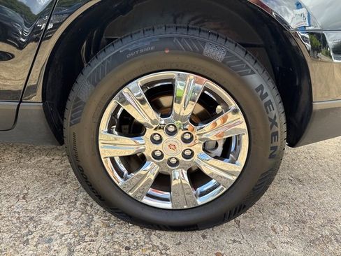 Used 2015 Cadillac SRX Luxury w/ Driver Awareness Package image 31