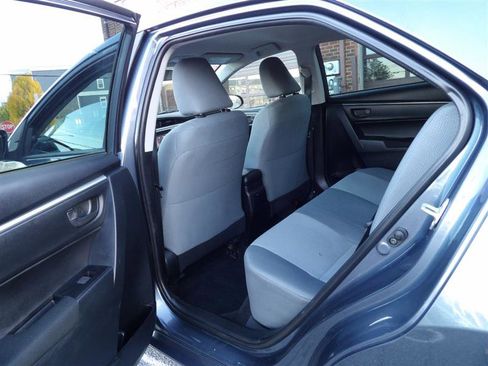 Used 2016 Toyota Corolla image 11