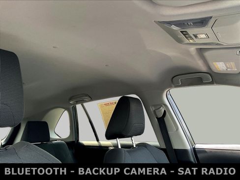 Used 2020 Toyota RAV4 LE AWD/4WD image 28