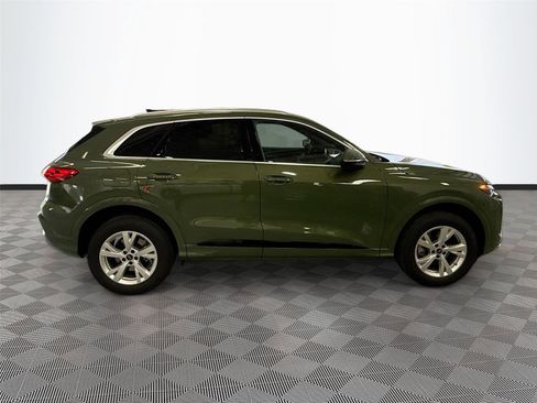 Certified 2025 Audi Q5 Premium w/ Convenience Package AWD/4WD image 8