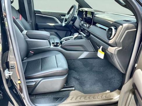 New 2025 Chevrolet Colorado Z71 w/ Midnight Edition image 15