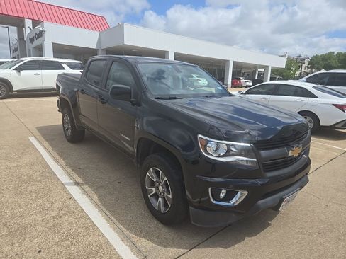 Used 2019 Chevrolet Colorado Z71 image 3