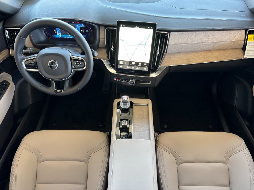 New 2026 Volvo XC90 T8 Plus w/ Protection Package AWD/4WD image 12