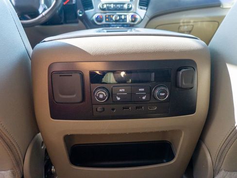 Used 2020 Chevrolet Tahoe LT image 36