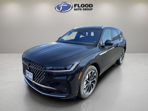 New 2026 Lincoln Nautilus Reserve image 3