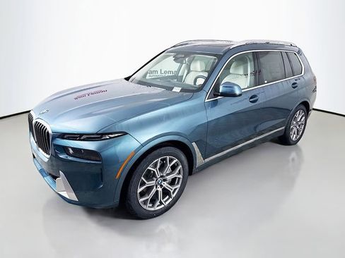 New 2026 BMW X7 xDrive40i image 3