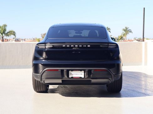 New 2026 Porsche Macan Electric image 10