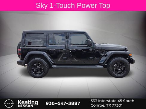 Used 2021 Jeep Wrangler Unlimited Sahara AWD/4WD image 9