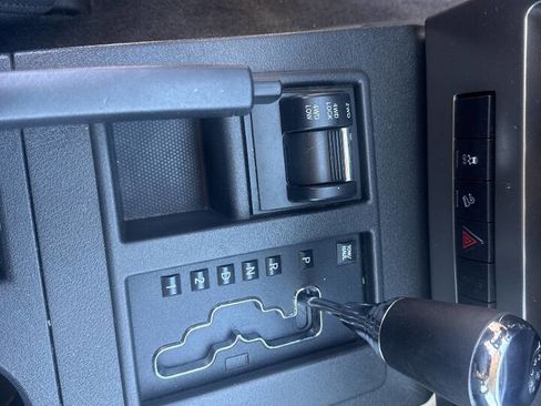 Used 2012 Jeep Liberty Sport w/ Popular Equipment Group AWD/4WD image 15