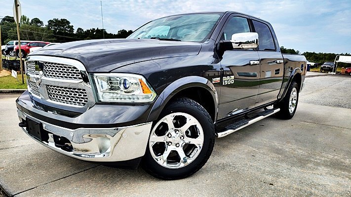 Used 2016 RAM 1500 Laramie w/ Convenience Group RWD image 1