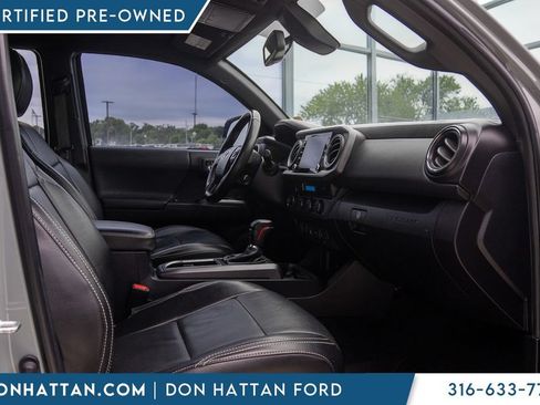 Used 2023 Toyota Tacoma TRD Sport w/ Technology Package AWD/4WD image 21