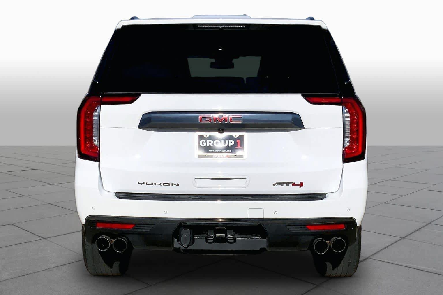Used 2024 GMC Yukon AT4 w/ Technology Package AWD/4WD image 5