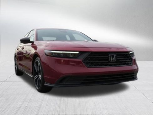 Used 2023 Honda Accord Sport image 9