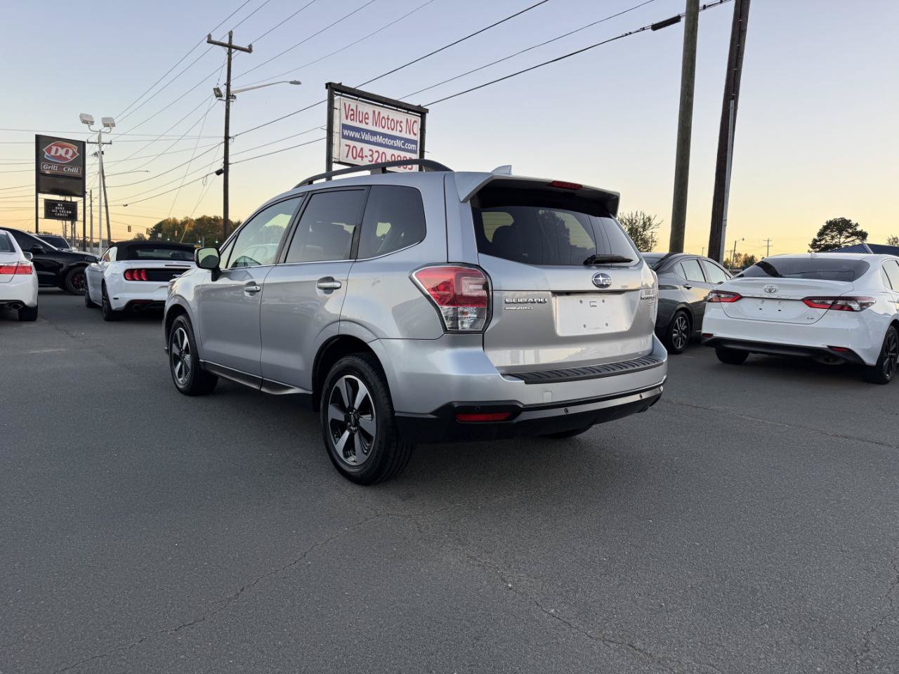 Used 2017 Subaru Forester 2.5i Limited AWD/4WD image 4