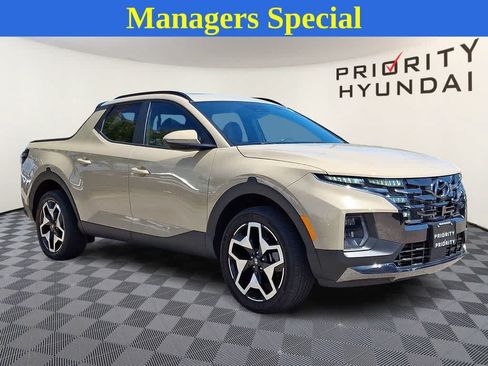 Used 2024 Hyundai Santa Cruz Limited AWD/4WD image 3