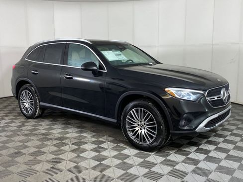 Used 2026 Mercedes-Benz GLC 300 4MATIC image 7