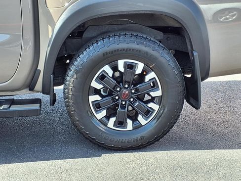 Used 2024 Nissan Frontier Pro-X RWD image 10