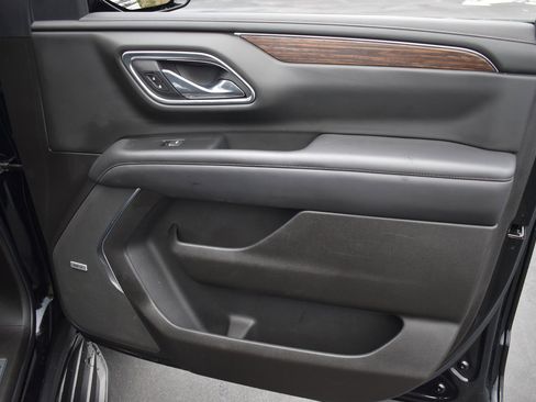 Used 2021 Chevrolet Suburban High Country image 39