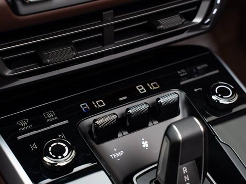 Certified 2024 Porsche 911 Turbo S image 25