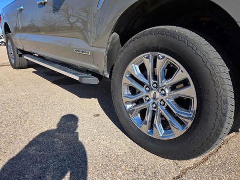 Used 2025 Ford F150 Lariat w/ Equipment Group 502A High image 53