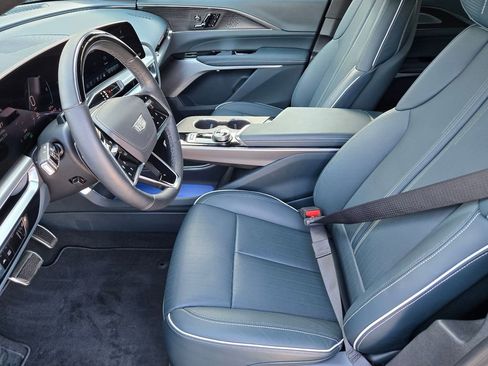 Certified 2025 Cadillac Lyriq Luxury w/ Nappa Leather Package image 11
