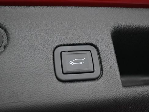 Used 2024 Chevrolet Equinox RS w/ RS Leather Package FWD image 38