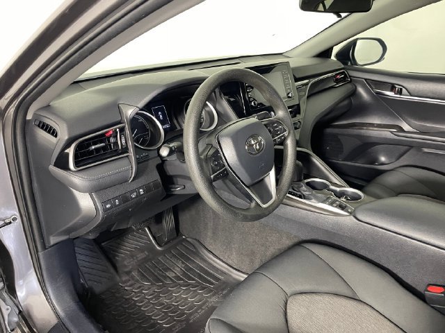 Used 2021 Toyota Camry LE FWD image 3