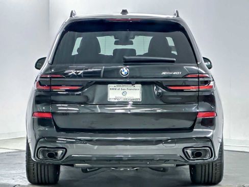Used 2026 BMW X7 xDrive40i w/ Executive Package image 7