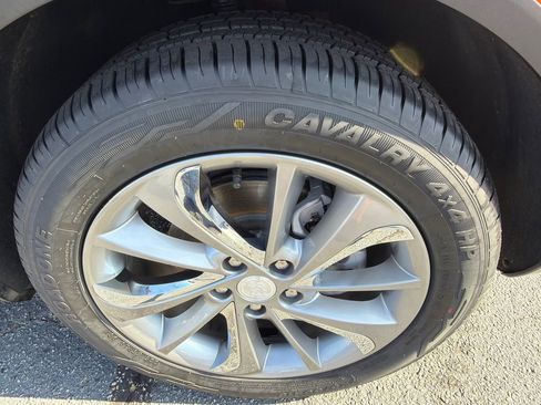 Used 2023 Buick Encore GX Essence w/ Experience Buick Package image 12