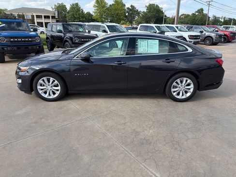 Used 2022 Chevrolet Malibu LT w/ Leather Package FWD image 6