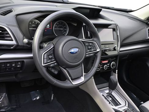 Used 2021 Subaru Forester Premium image 11
