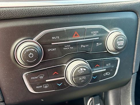 Used 2020 Dodge Charger GT w/ Driver Convenience Group image 15