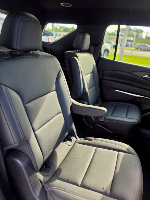Used 2026 Chevrolet Traverse LT FWD image 28