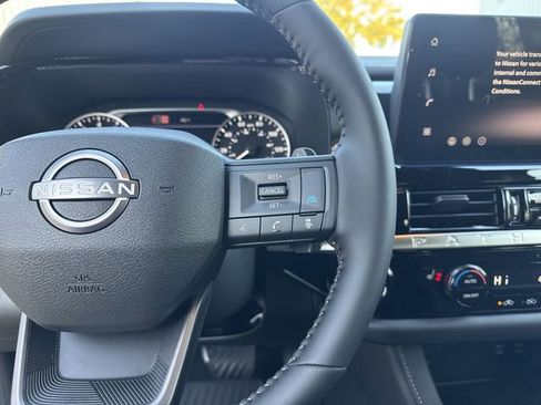 New 2026 Nissan Pathfinder SV image 19
