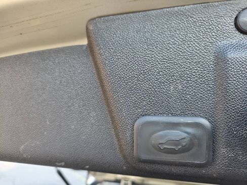 Used 2016 Buick Enclave Leather AWD/4WD image 17