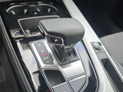 Used 2022 Audi A4 2.0T Prestige image 16